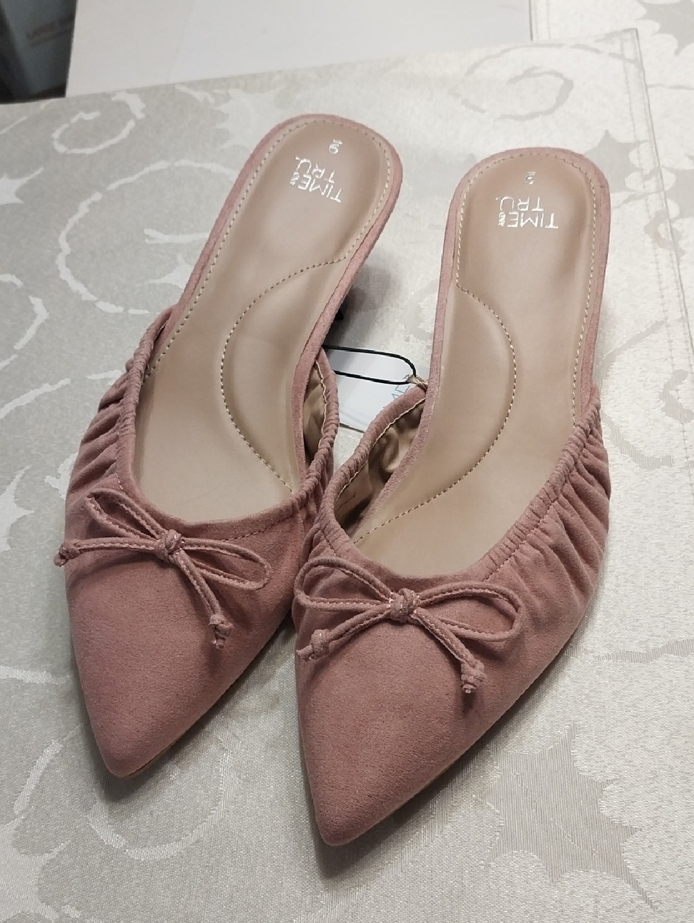 Faux Suede NWT Kitten Heel Mules Women's Size 9M Pink Memory Foam Insole Fairy